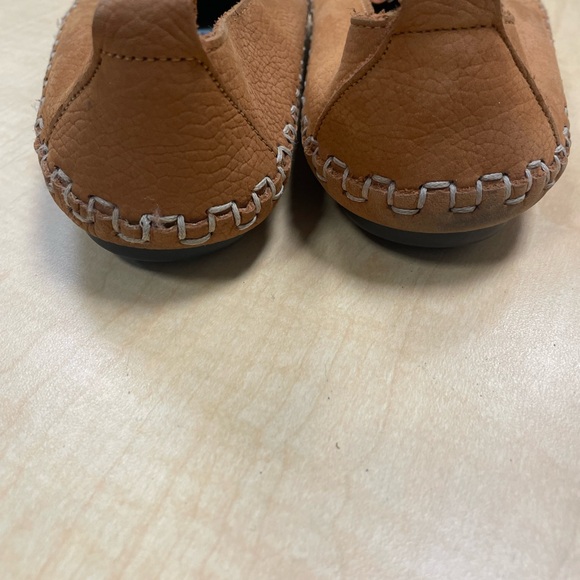 Hush Puppies brown leather moccasins - Picture 3 of 6